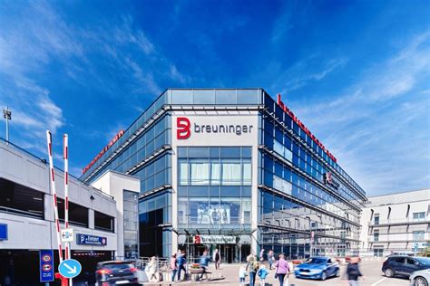 breuningerland shops.